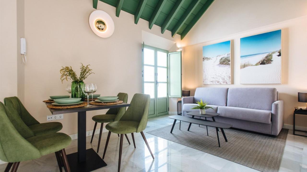 Rocio Suites Apartments Seville Ngoại thất bức ảnh
