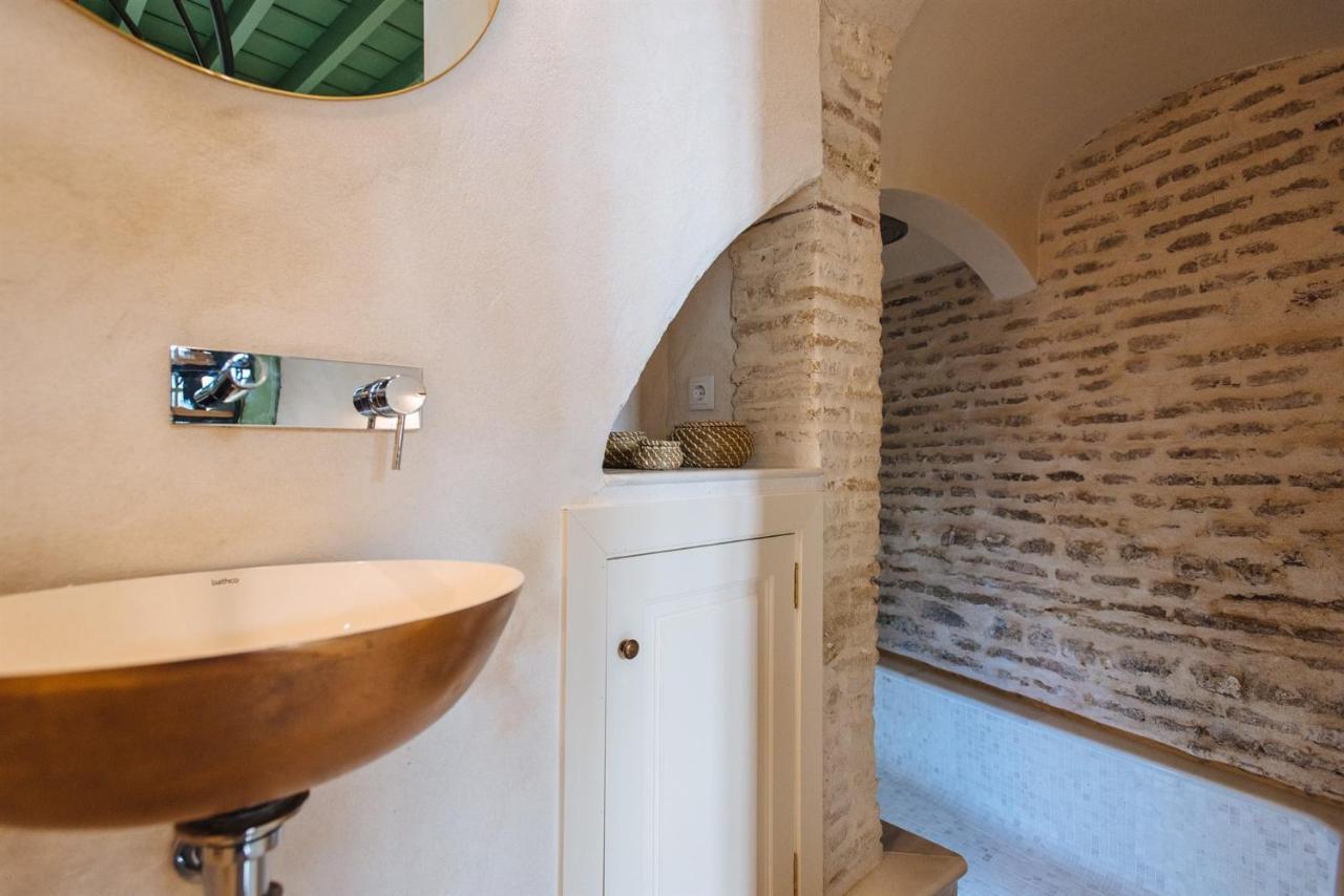 Rocio Suites Apartments Seville Ngoại thất bức ảnh